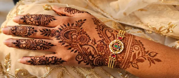 Gold_Bracelet_For_Women