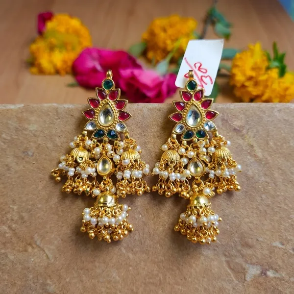 Gold_Plated_Kundan_Red_Green_Stone_Jhumka_Earrings_For_Women