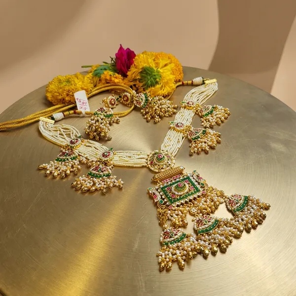 Gold_Kundan_Meenakari_Bridal_Necklace_Set_For_Women