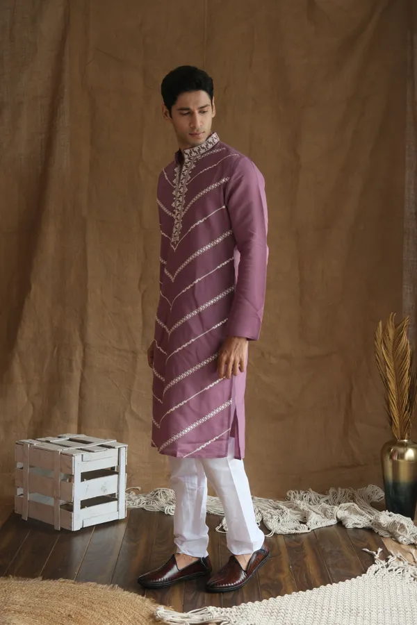 Nexoira_Men_Embroidered_Straight_Kurta_(Deep_Marron))