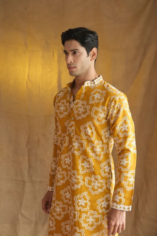 Nexoira_Men_Embroidered_Straight_Kurta_(Yellow)
