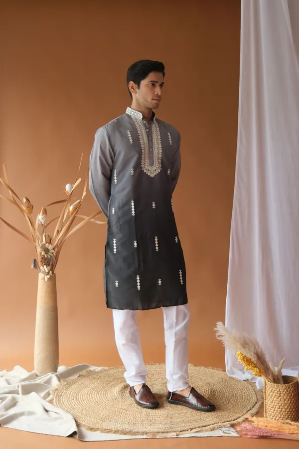 Nexoira_Men_Embroidered_Straight_Kurta_(Grey)