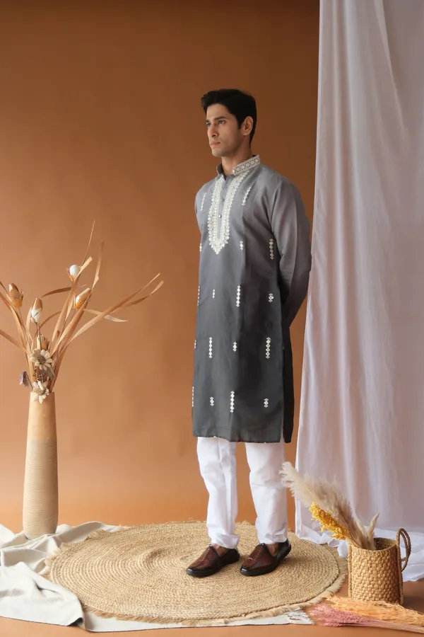 Nexoira_Men_Embroidered_Straight_Kurta_(Grey)