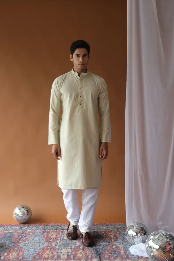 Nexoira_Men_Solid_Straight_Kurta_(Light_Green)