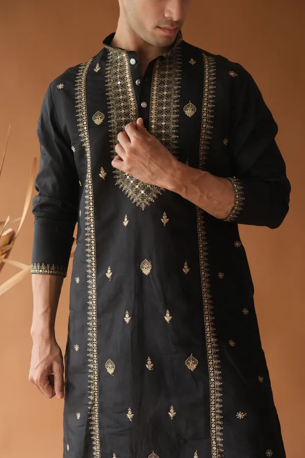 Nexoira_Men_Embroidered_Straight_Kurta_(Black)
