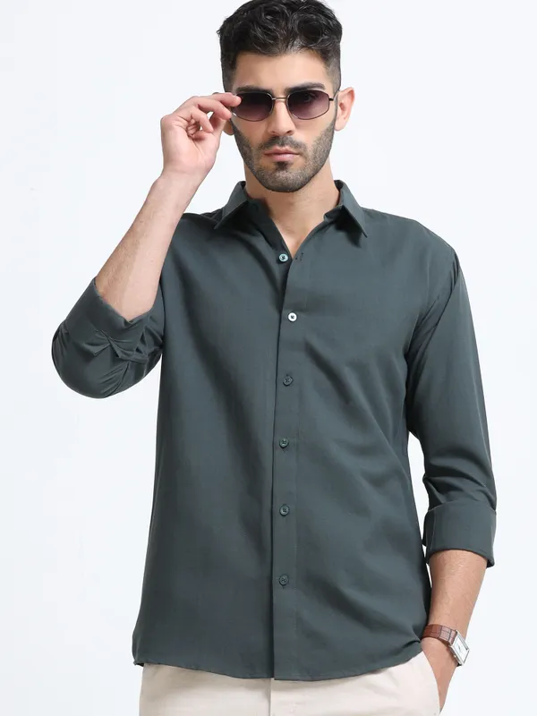 Nexoira_Men_Solid_Formal_Dark_Blue_Shirt