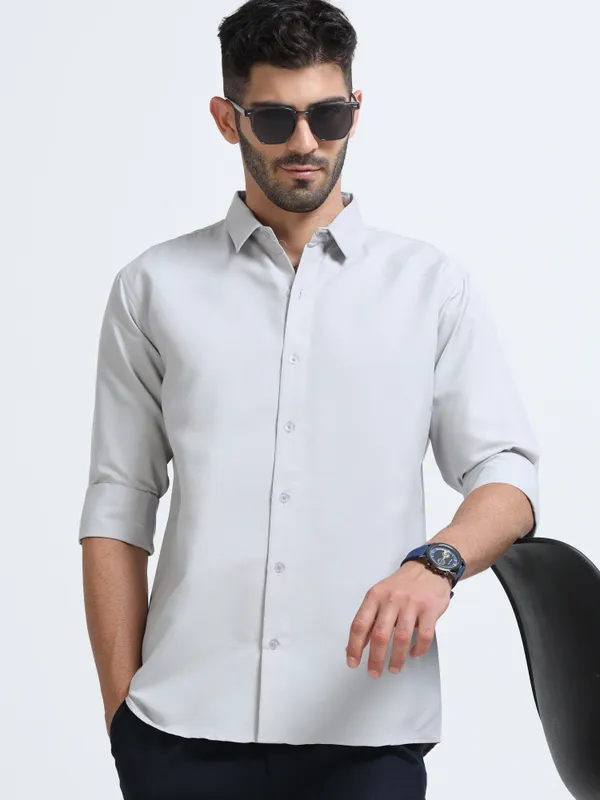 Nexoira_Men_Solid_Formal_Grey_Shirt_()