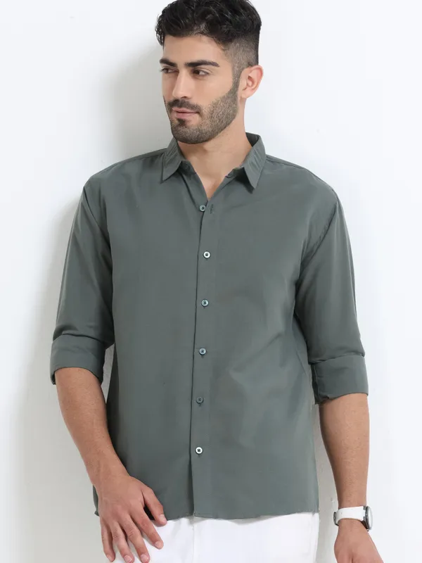 Nexoira_Men_Solid_Formal_Dark_Green_Shirt_()
