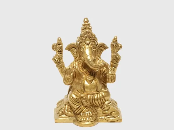 Brass_Golden_Ganesha_Seated_On_Lotus_Idol
