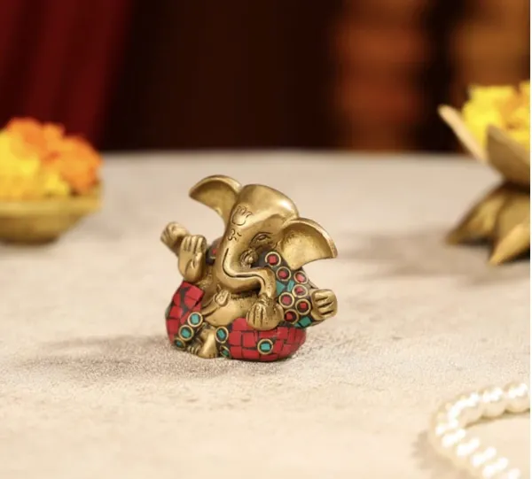 Brass_Traditional_Red_Turquoise_Stone_Work_Ganesha_Figurine