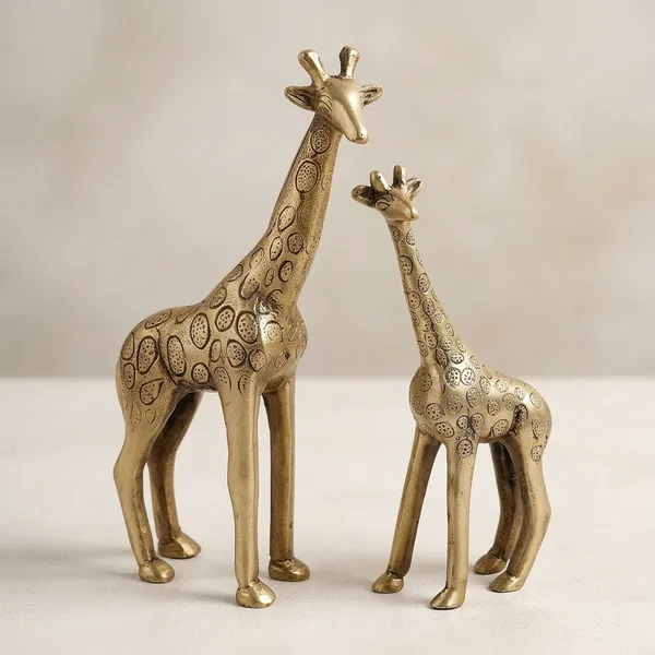Brass_Golden_Floral_Embossed_Giraffe_Figurine_Set_Of_2