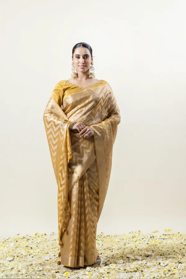 Mustard_Gold_Banarasi_tissue_Silk_Saree_Mustard_Gold