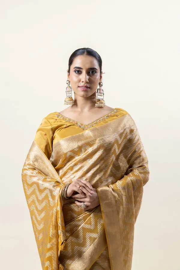 Mustard_Gold_Banarasi_tissue_Silk_Saree_Mustard_Gold