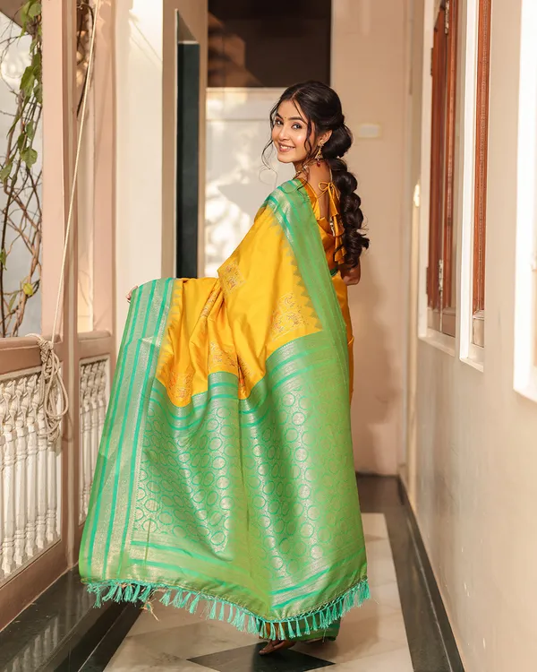 Yellow_Green_Patola_Silk_Saree