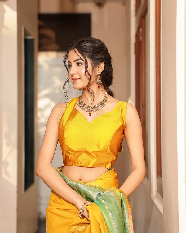 Yellow_Green_Patola_Silk_Saree