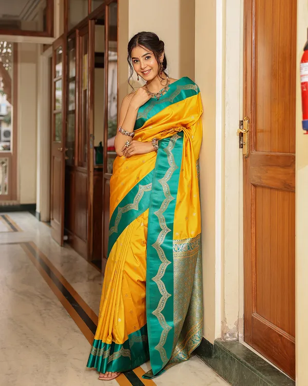 Sunshine_Yellow_Emerald_Border_Silk_Saree