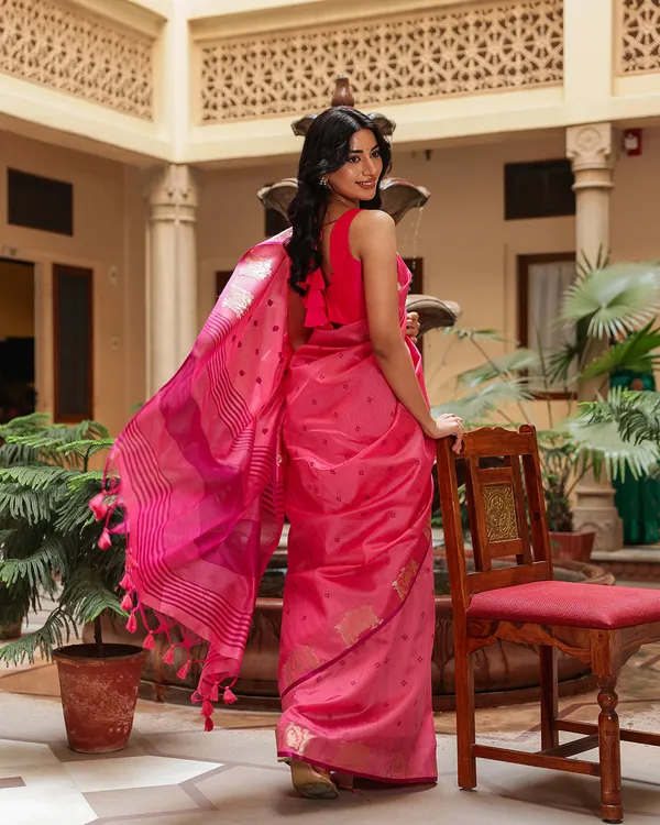 Pink_Cotton_Golden_Border_Saree