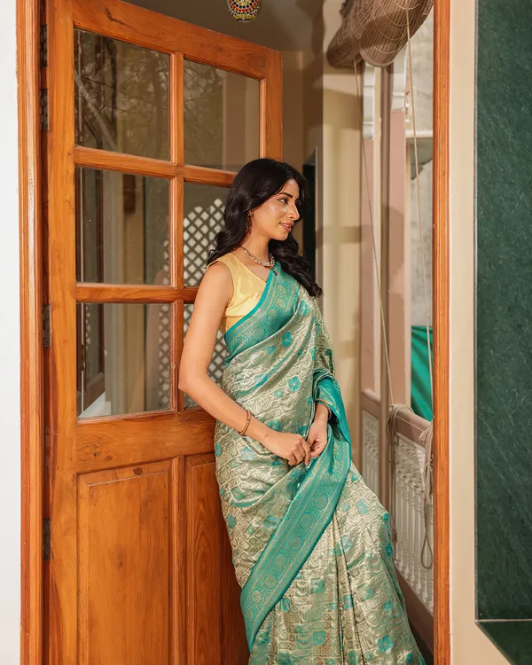 Paris_Green_Zari_Weave_Silk_Saree