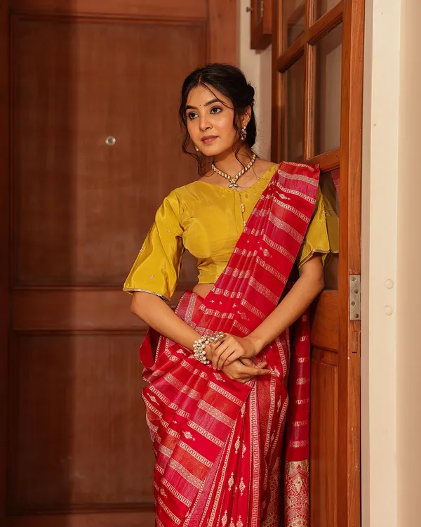 Magenta_Silk_Tissue_Yellow_Blouse_Saree