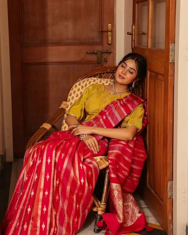 Magenta_Silk_Tissue_Yellow_Blouse_Saree