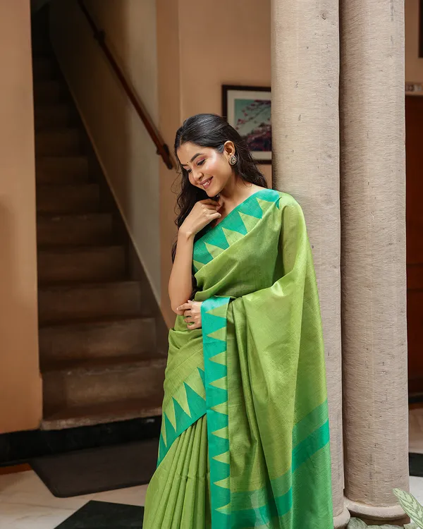 Lime_Green_Triangle_Border_Cotton_Saree