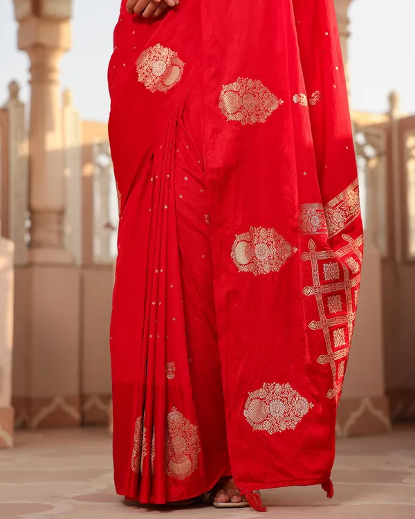 Cherry_Red_Check_Pallu_Silk_Saree