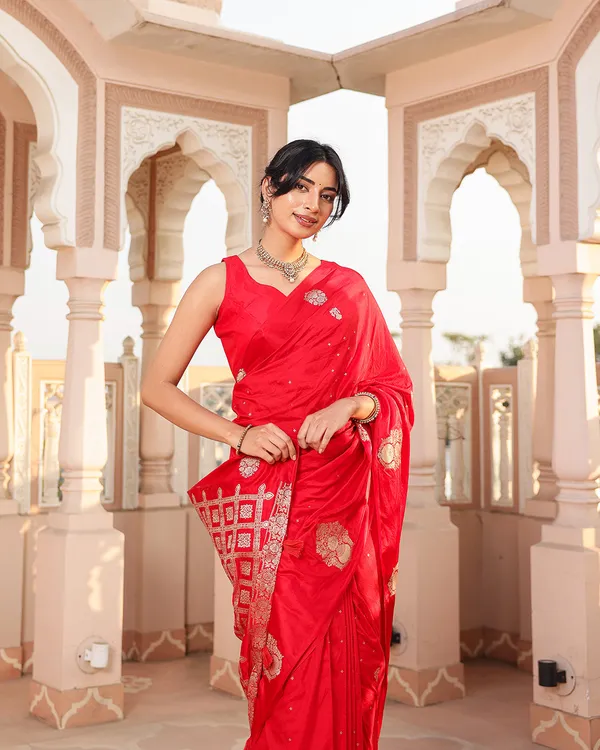 Cherry_Red_Check_Pallu_Silk_Saree
