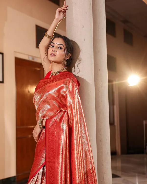 Regal_Red_Antique_Gold_Zari_Silk_Saree