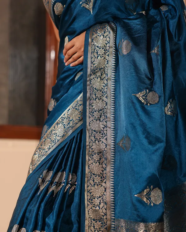 Midnight_Blue_Golden_Zari_Silk_Saree