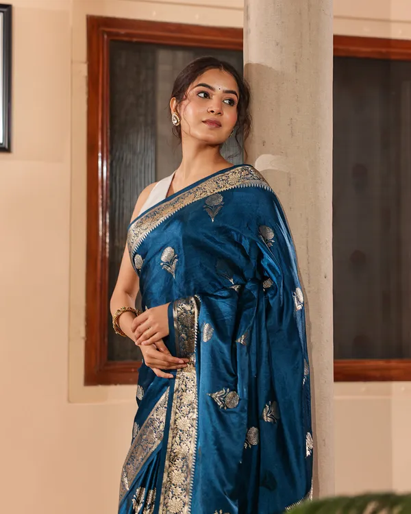 Midnight_Blue_Golden_Zari_Silk_Saree