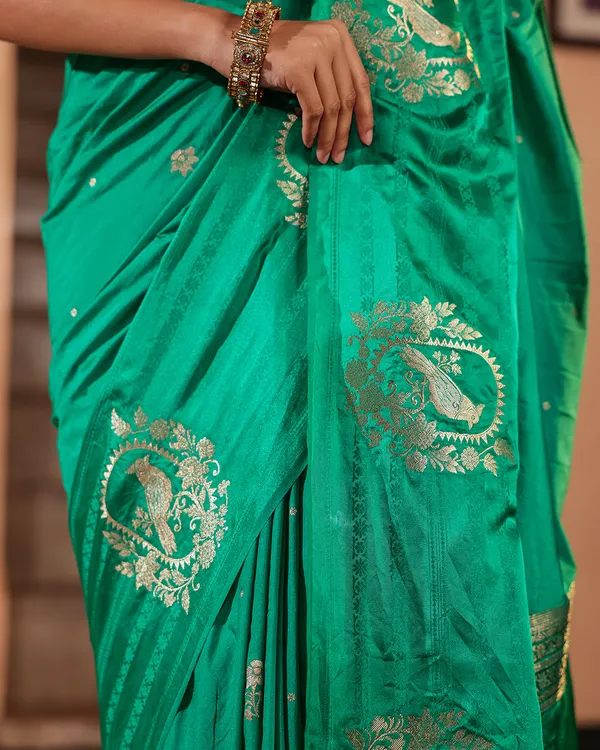 Sea_Green_Sparrow_Motif_Silk_Saree