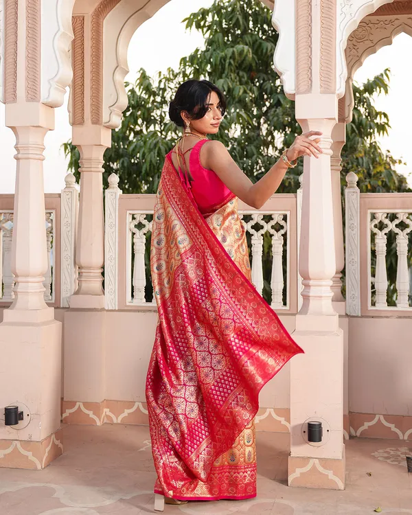 Golden_Pink_Zari_Weave_Silk_Saree