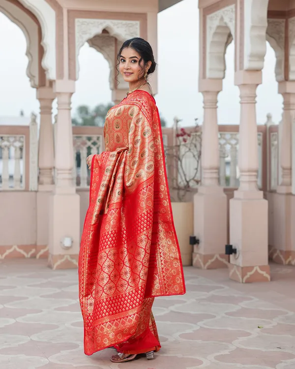 Golden_Red_Zari_Weave_Silk_Saree