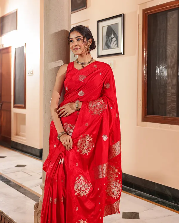 Red_Silk_Saree