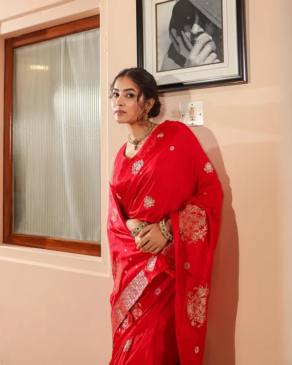 Red_Silk_Saree