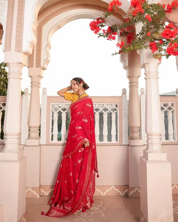 Deer_Motif_Shimmer_Georgette_Saree
