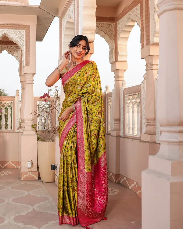 Parrot_Green_Patola_Soft_Silk_Saree