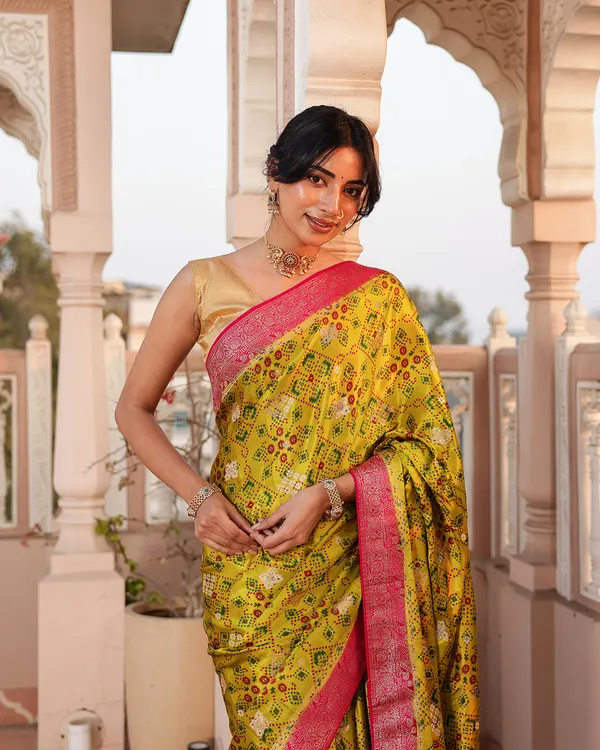 Parrot_Green_Patola_Soft_Silk_Saree