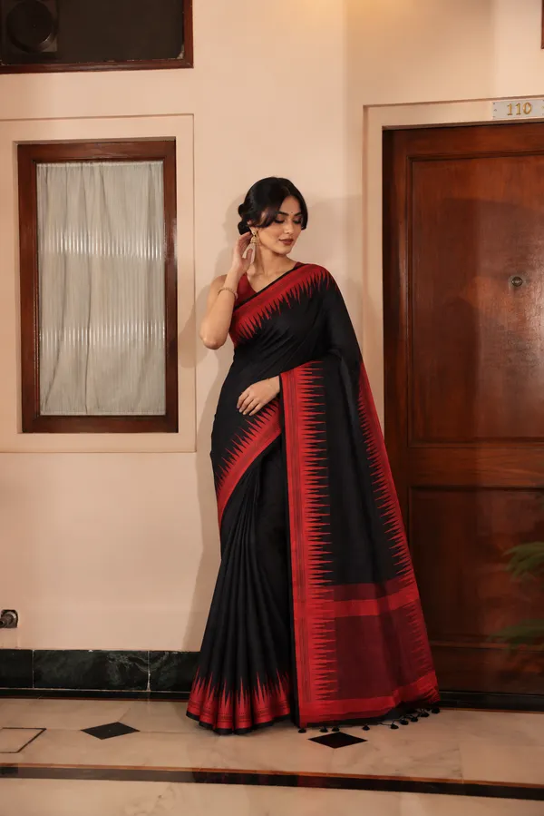 Black_Red_Printed_Saree_for_Women