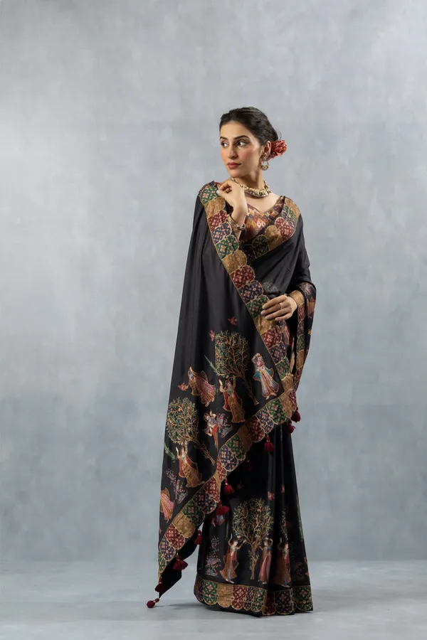 Black_Human_Figure_Print_Saree