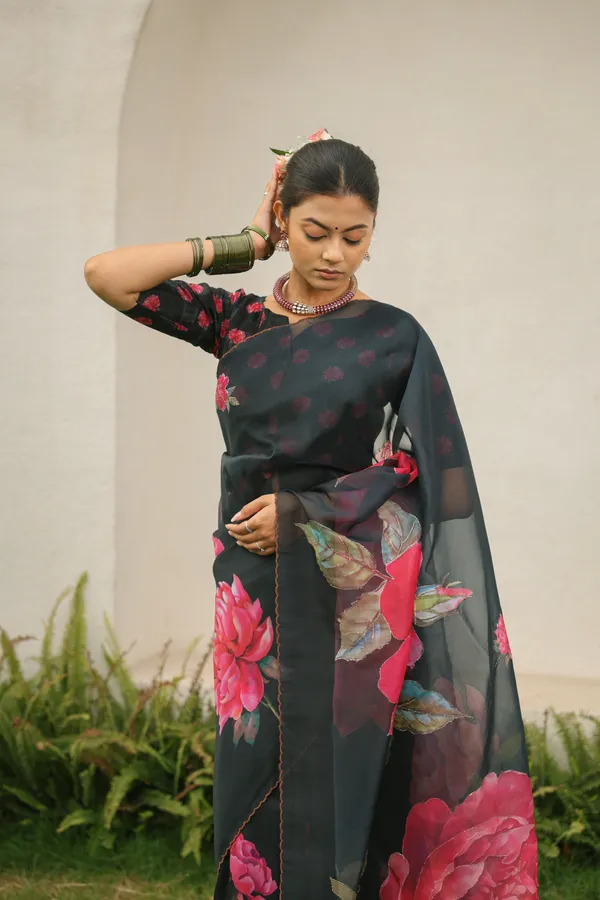 Black_Floral_Organza_Saree