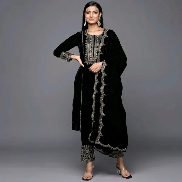 Black_Velvet_Embroidered_Kurta_Set_With_Dupatta_For_Women