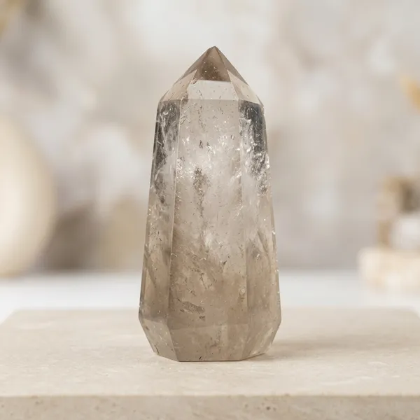 Natural_Clear_Quartz_Crystal_Point_Tower_For_Home_Decor