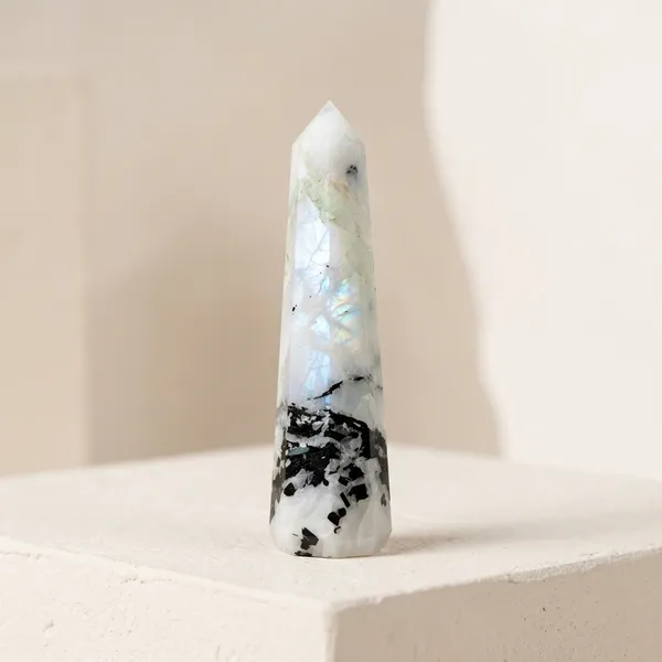 Rainbow_Moonstone_Point_Tower(Intuition_&_Spiritual_connection)