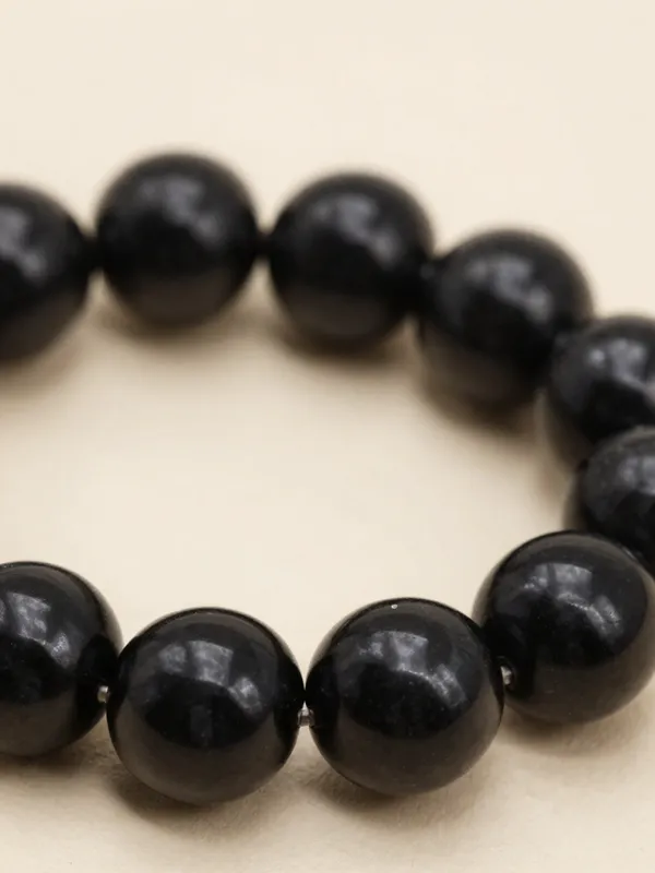Black_Tourmaline_�_A_Symbol_of_Protection_&_Stability