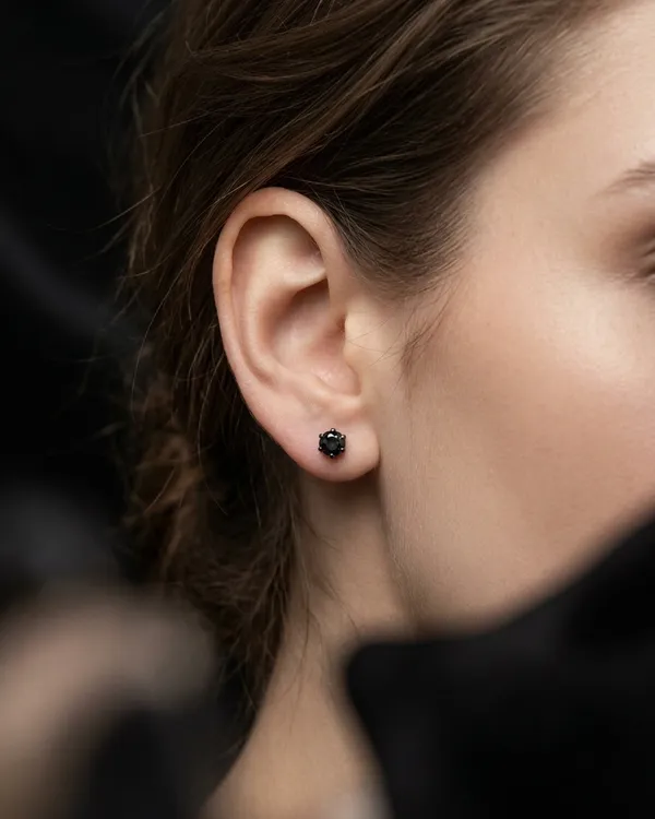 4_Mm_Black_Gem_Stone_Stud_Earring