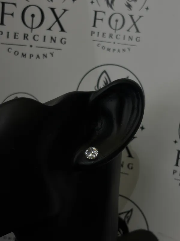 Gold_Toned_Crystal_Round_Stone_Stud_Earring