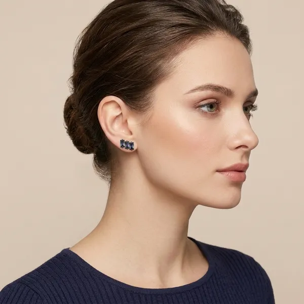Silver_Multicolor_Crystal_Cluster_Cartilage_Stud_Earring