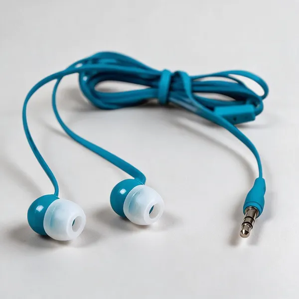 Blue_Plastic_Wired_Earphones_Everyday_Use