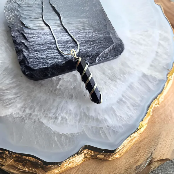 Natural_Black_Tourmaline_Spiral_Pendant_Protection_Grounding_Energy_Shield_Crystal